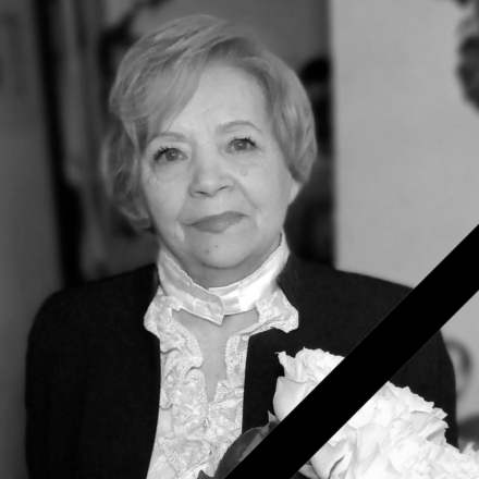 На 84-му році життя 8 липня 2026 року відійшла у вічність Карнатова Галина Володимирівна.